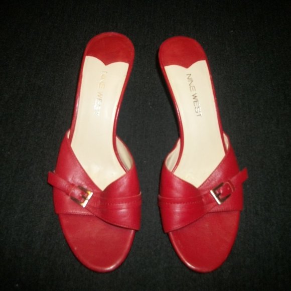 SWEET RED NINE WEST MULE SANDAL HEELS 6 M - Picture 1 of 7
